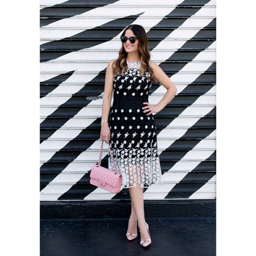 Julia Jordan Black & White Floral Lace Midi Sheath Dress - Size 8 (fits like)